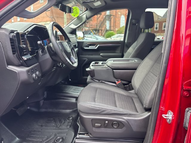 Used 2023 Chevrolet Silverado 1500 RST AWD/4WD image 10