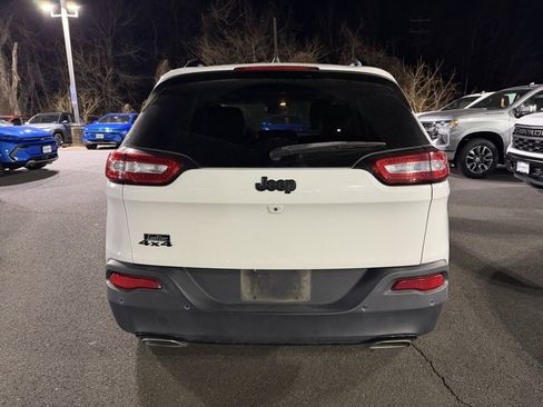 Used 2018 Jeep Cherokee Limited w/ Technology Group image 6