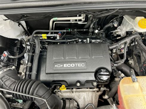 Used 2019 Chevrolet Trax LS image 24