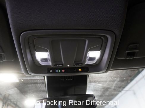 Used 2023 GMC Sierra 1500 SLE w/ Enhanced Capability Package image 25