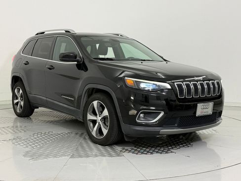 Used 2019 Jeep Cherokee Limited image 7