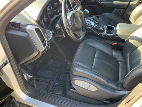 Used 2012 Porsche Cayenne AWD/4WD image 15