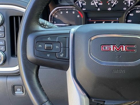 Used 2022 GMC Sierra 2500 SLT w/ SLT Premium Package AWD/4WD image 14