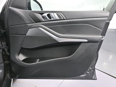 Used 2023 BMW X5 xDrive40i AWD/4WD image 48