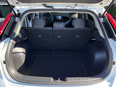 Used 2026 Kia Niro LX FWD image 29