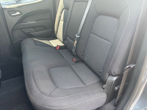 Used 2022 Chevrolet Colorado LT w/ Safety Package image 19