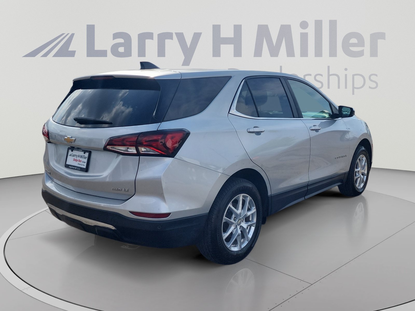 Used 2022 Chevrolet Equinox LT AWD/4WD image 5