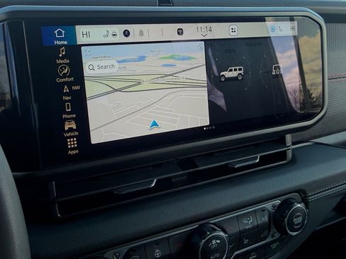 Used 2024 Jeep Wrangler Unlimited Rubicon image 34