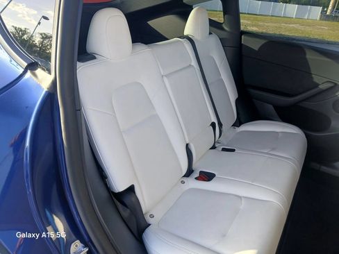 Used 2022 Tesla Model Y Long Range AWD/4WD image 21