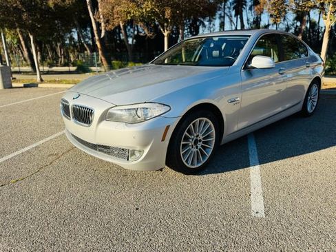 Used 2011 BMW 535i xDrive Sedan image 19
