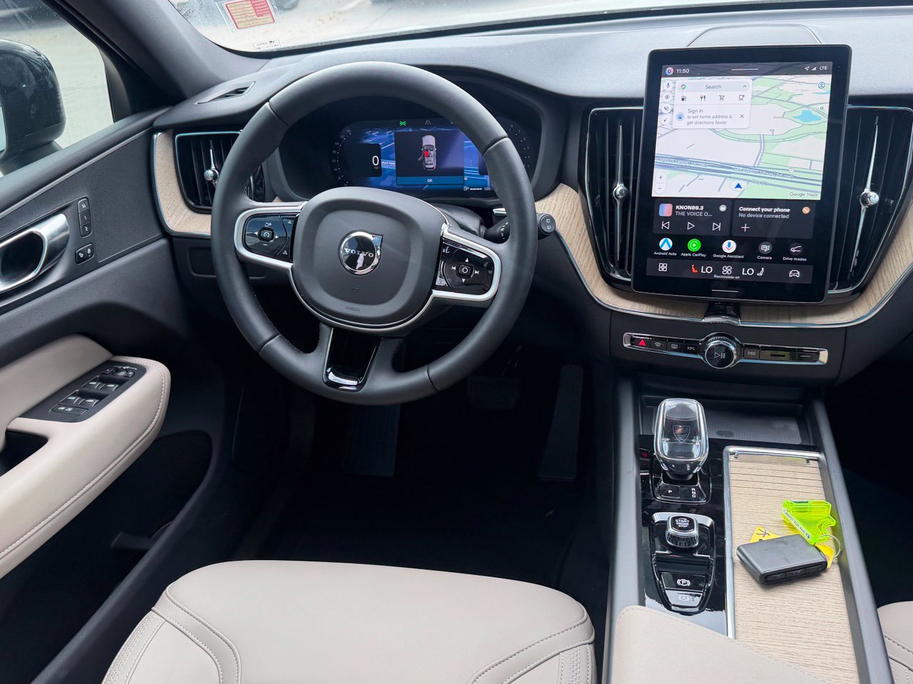 New 2026 Volvo XC60 B5 Core AWD/4WD image 12