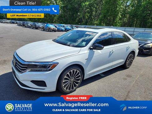 Used 2022 Volkswagen Passat 2.0T FWD image 1
