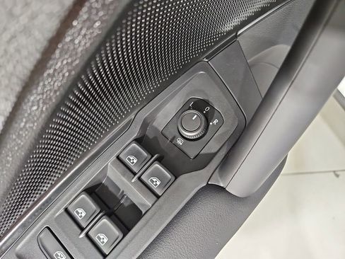 New 2026 Volkswagen Tiguan S image 11