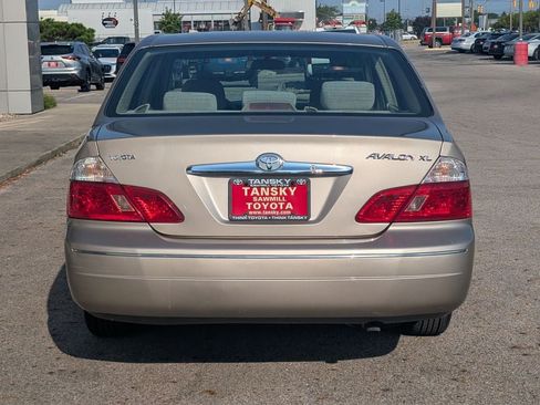 Used 2004 Toyota Avalon XL w/ Option Pkg 1 FWD image 7