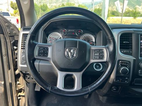 Used 2022 RAM 1500 Classic SLT w/ Electronics Convenience Group AWD/4WD image 31