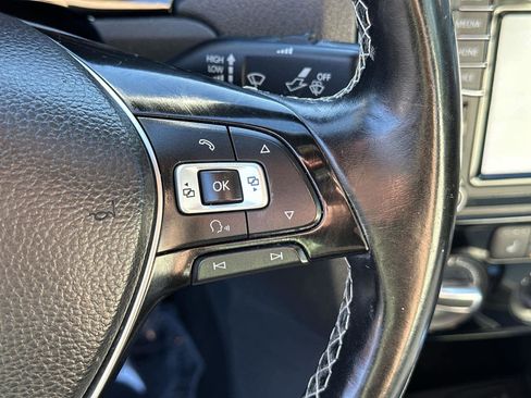 Used 2016 Volkswagen Jetta Sport image 25