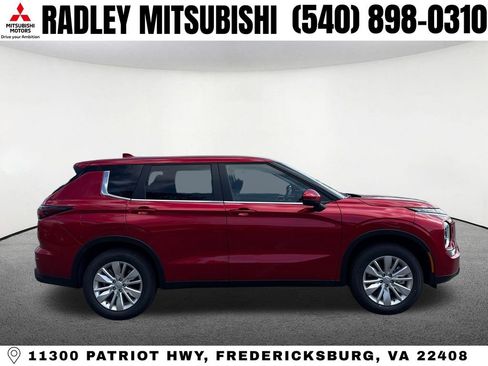 New 2026 Mitsubishi Outlander ES image 21