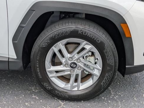 Used 2025 Hyundai Tucson SE FWD image 10