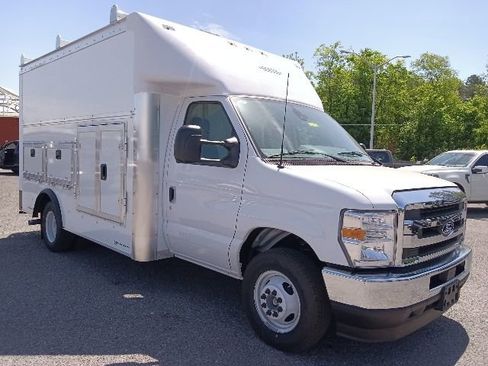 New 2026 Ford E-350 and Econoline 350 Super Duty w/ Power Equipment Group RWD image 1