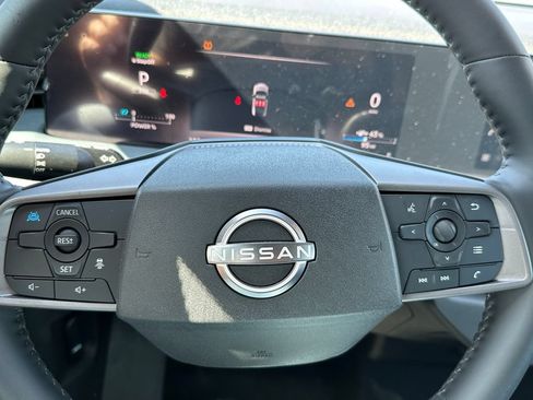 New 2026 Nissan Leaf w/ Illuminated Package FWD image 42