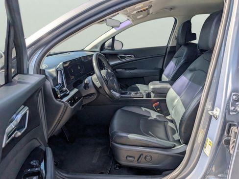 Used 2023 Kia Sportage EX FWD image 9