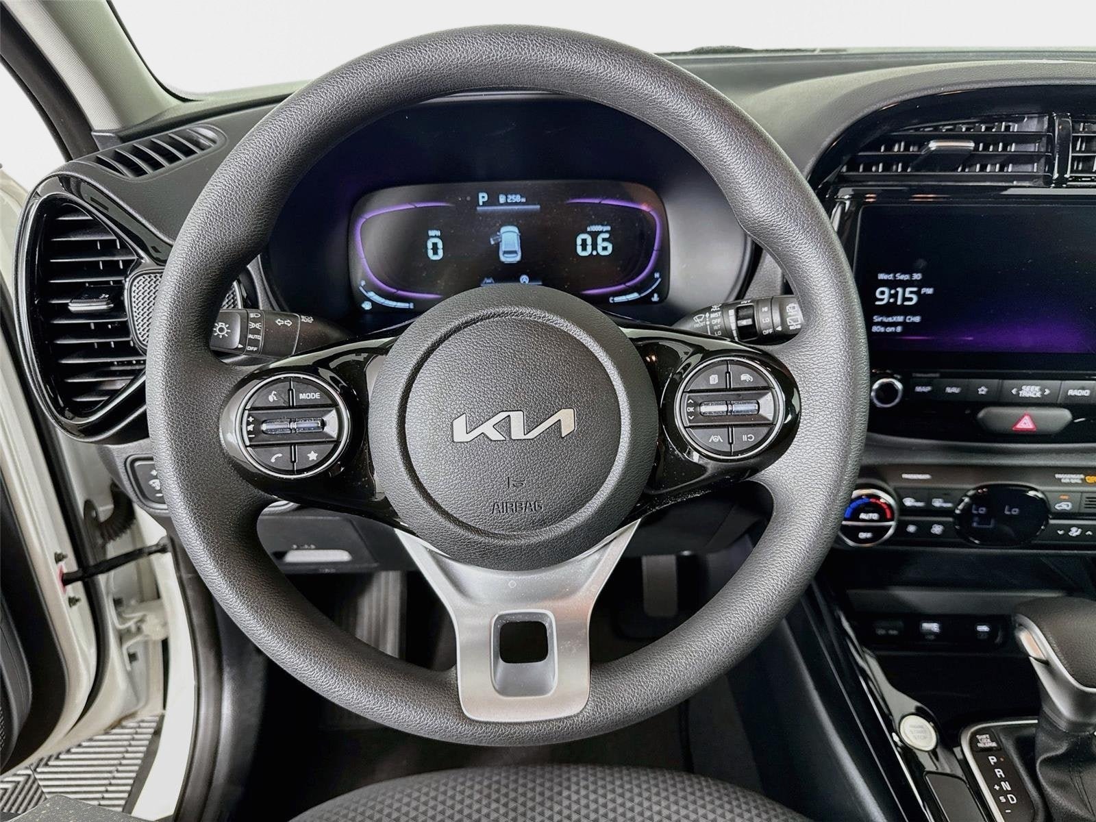 Used 2024 Kia Soul S FWD image 12