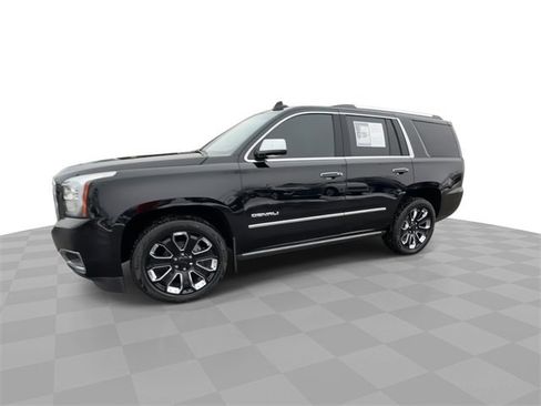 Used 2019 GMC Yukon Denali image 4