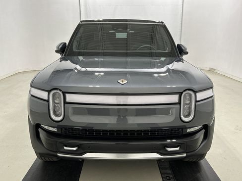 Used 2024 Rivian R1S Adventure image 8