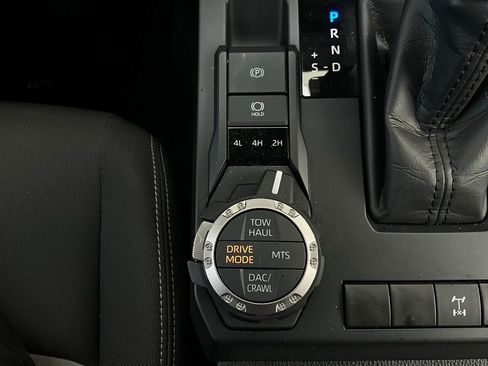 Used 2024 Toyota Tacoma TRD Off-Road image 22