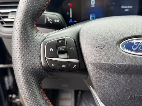 Certified 2023 Ford Escape ST-Line AWD/4WD image 30