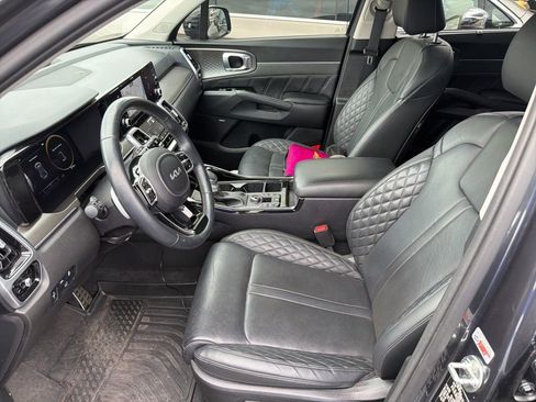 Used 2023 Kia Sorento SX image 9