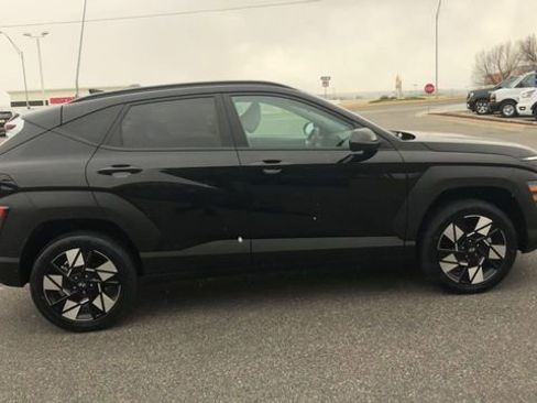 Used 2025 Hyundai Kona SEL image 9