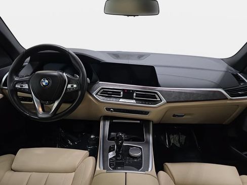 Used 2022 BMW X5 xDrive40i AWD/4WD image 10