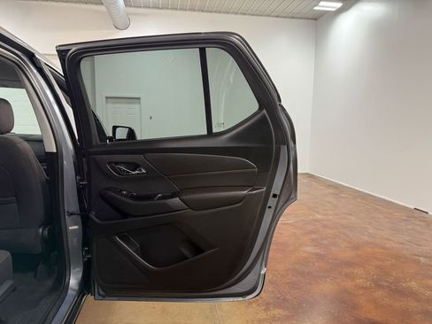 Used 2020 Chevrolet Traverse LS image 64