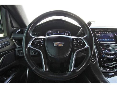 Used 2018 Cadillac Escalade ESV Platinum AWD/4WD image 15