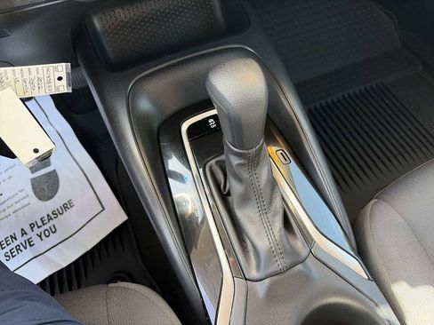 Used 2024 Toyota Corolla LE image 20