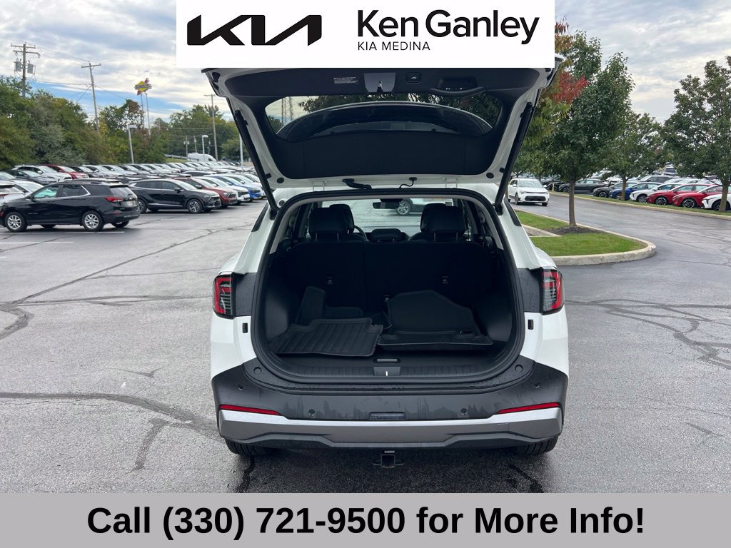 Certified 2026 Kia Sportage EX w/ EX Panoramic Sunroof Package AWD/4WD image 49