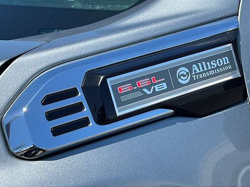 Certified 2024 GMC Sierra 2500 SLT w/ SLT Convenience Package AWD/4WD image 13