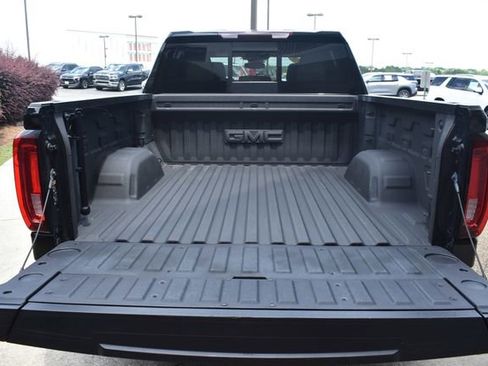 Used 2023 GMC Sierra 1500 SLT w/ SLT Premium Package AWD/4WD image 9