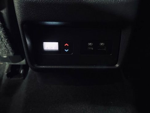 Used 2023 Nissan Rogue SL w/ SL Premium Package image 21