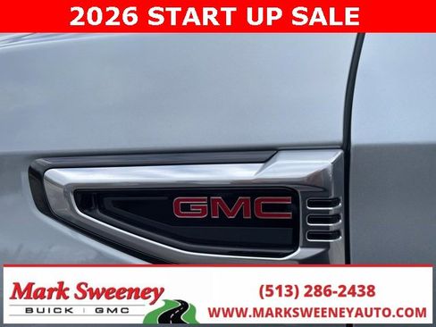 Used 2025 GMC Yukon XL Denali image 7