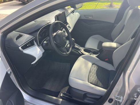 Used 2026 Toyota Corolla SE FWD image 5
