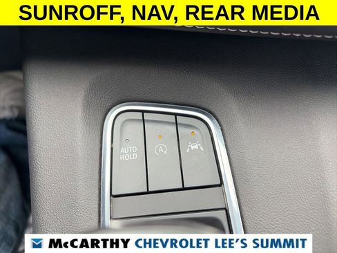 Used 2023 Cadillac Escalade ESV Sport w/ LPO, ONYX Package image 12