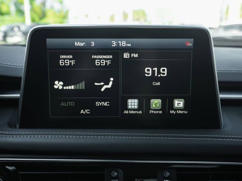 Used 2021 Genesis G70 2.0T w/ Elite Package image 13