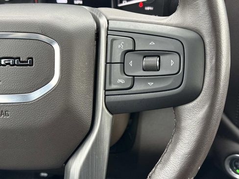 Used 2022 GMC Sierra 1500 Denali w/ Driver Alert Package II AWD/4WD image 9
