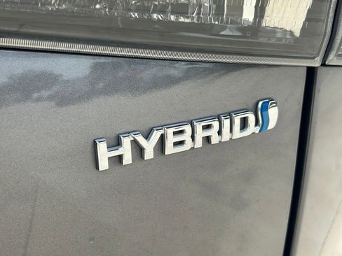 Used 2023 Toyota Highlander LE FWD image 14