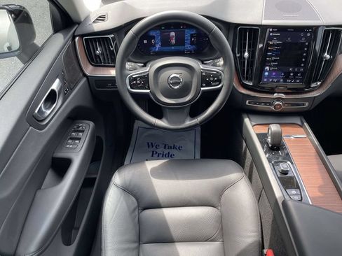 Used 2023 Volvo XC60 T8 Plus w/ Climate Package AWD/4WD image 22