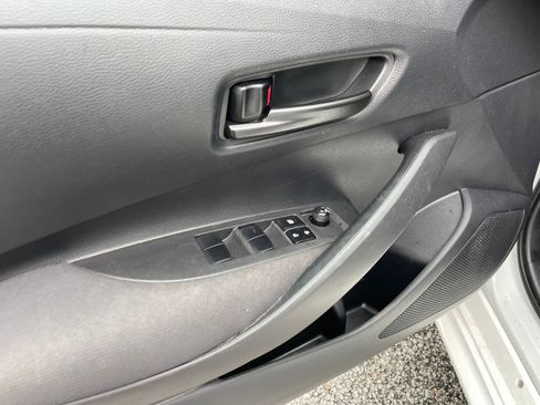 Used 2024 Toyota Corolla LE image 12