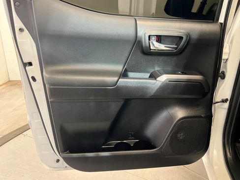 Used 2021 Toyota Tacoma TRD Pro AWD/4WD image 18