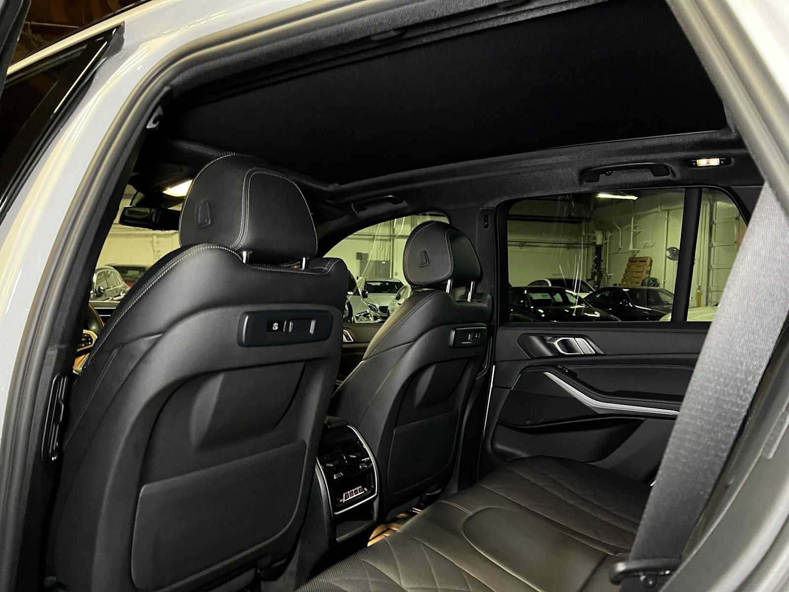Used 2023 BMW X5 xDrive40i w/ M Sport Package AWD/4WD image 20